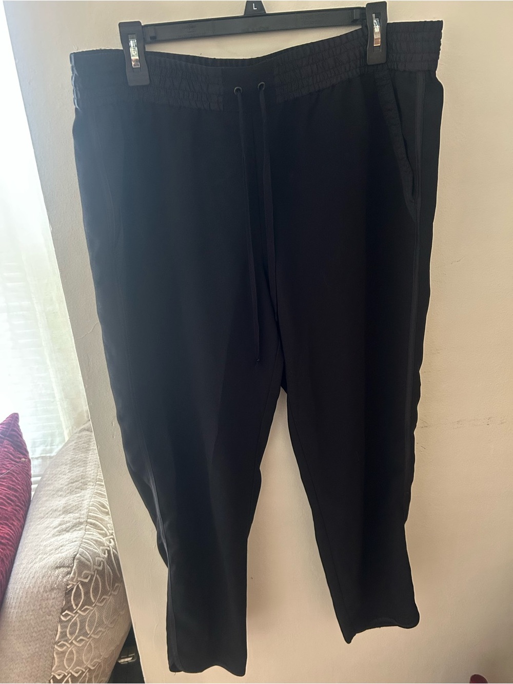 LOFT Black Pull-On Tapered Pants